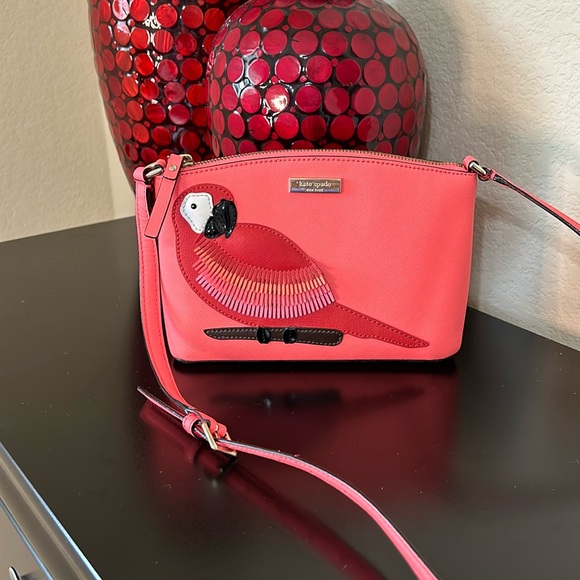 kate spade Handbags - Kate Spade Talk The Talk Millie Parrot Crossbody